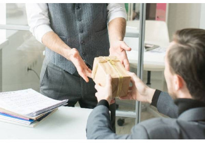 Pourquoi offrir un cadeau d'affaires à vos clients ?