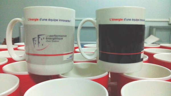 Mug thermoréactif avec logo